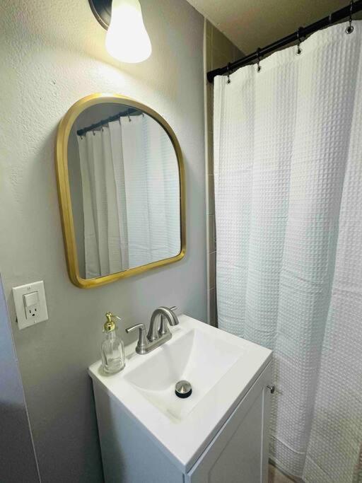 Coral Gables Miami Studio Near Airport And Beaches ภายนอก รูปภาพ
