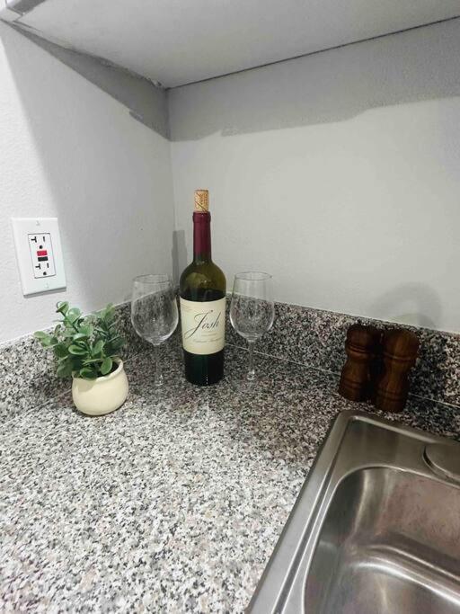Coral Gables Miami Studio Near Airport And Beaches ภายนอก รูปภาพ